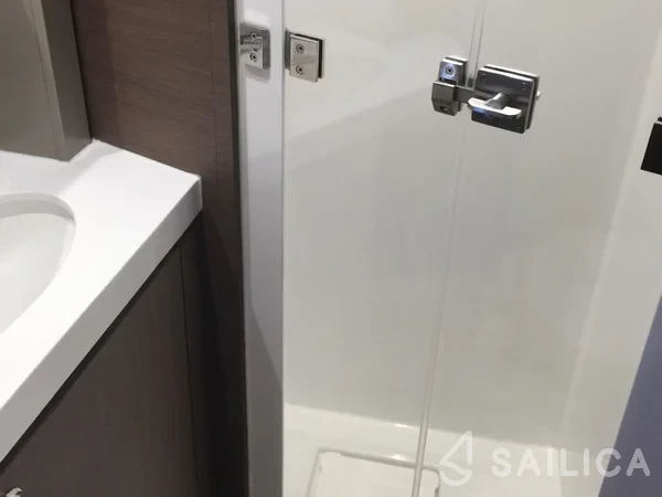 Bali 4.6 - Yacht Charter Sailica