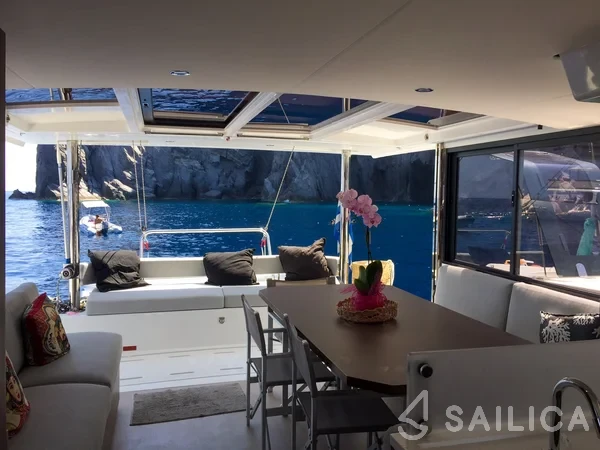 Bali 4.6 - Yacht Charter Sailica