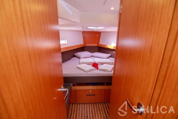 Bavaria 41 Cruiser - Yacht Charter Sailica
