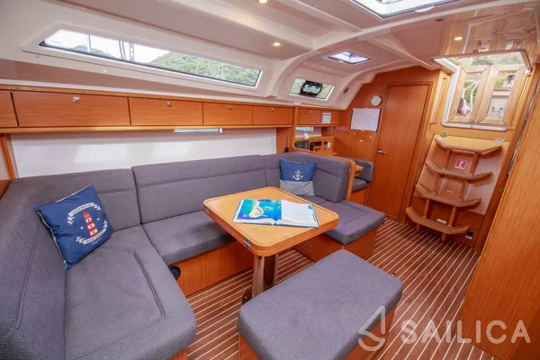 Bavaria 41 Cruiser - Yacht Charter Sailica