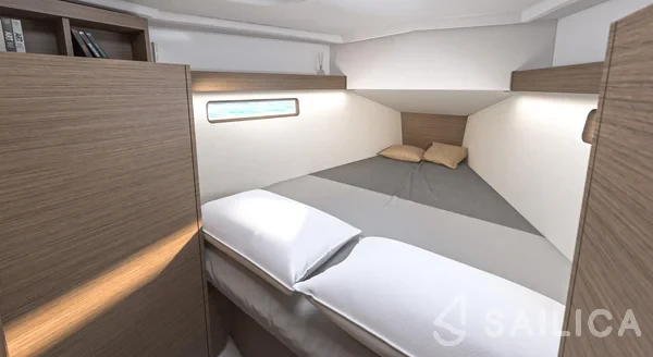 Oceanis 34.1 - Yacht Charter Sailica