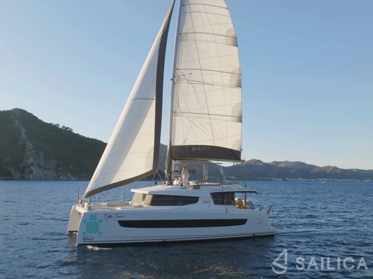 Bali 4.8  - Yacht Charter Sailica