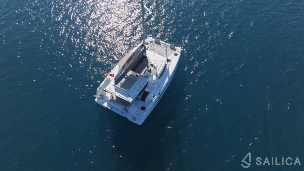 Bali 4.8  - Yacht Charter Sailica