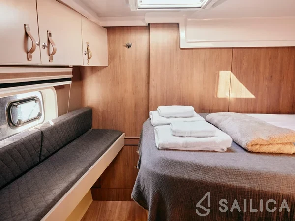 Bali Catspace - Yacht Charter Sailica