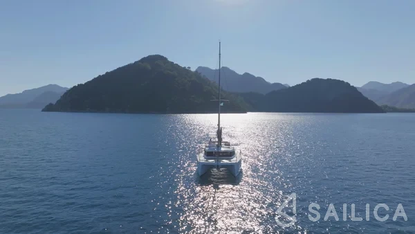Bali Catspace - Yacht Charter Sailica