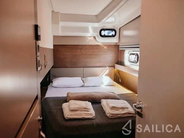 Bali Catspace - Yacht Charter Sailica