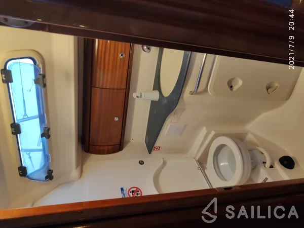 Bavaria 44 - Yacht Charter Sailica