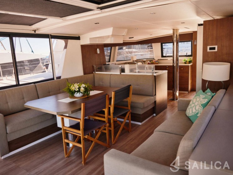 Bali 4.6 - Yacht Charter Sailica
