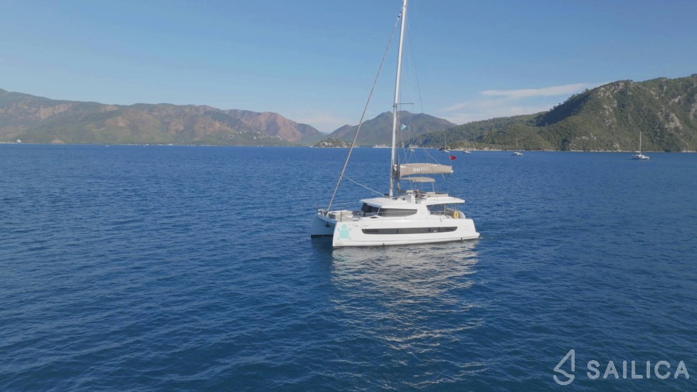 Bali 4.6 - Yacht Charter Sailica