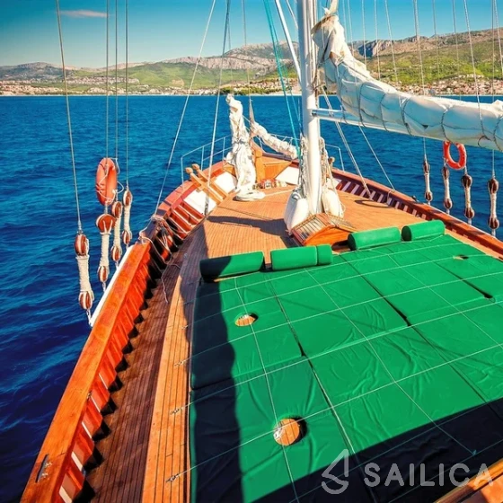 Gulet - Yacht Charter Sailica