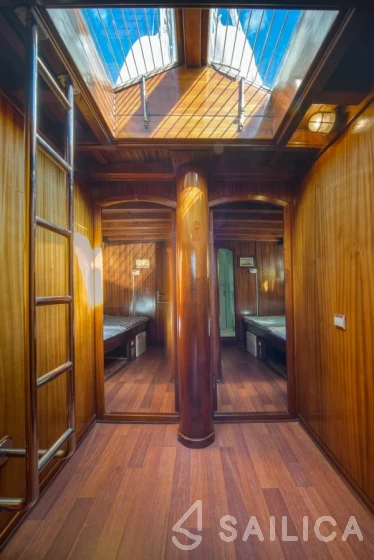 Gulet - Yacht Charter Sailica