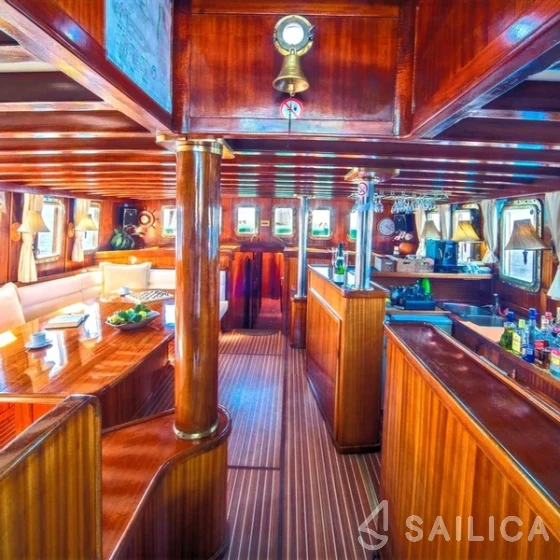 Gulet - Yacht Charter Sailica