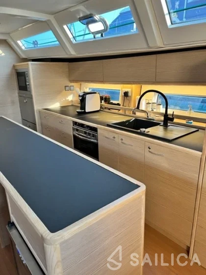 D&D Kufner 54 - Yacht Charter Sailica