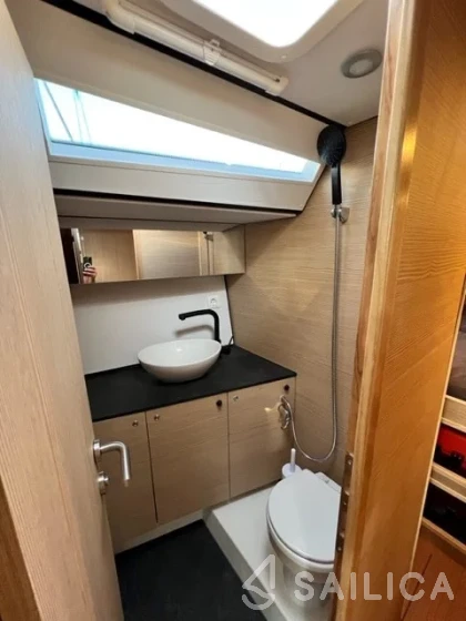 D&D Kufner 54 - Yacht Charter Sailica