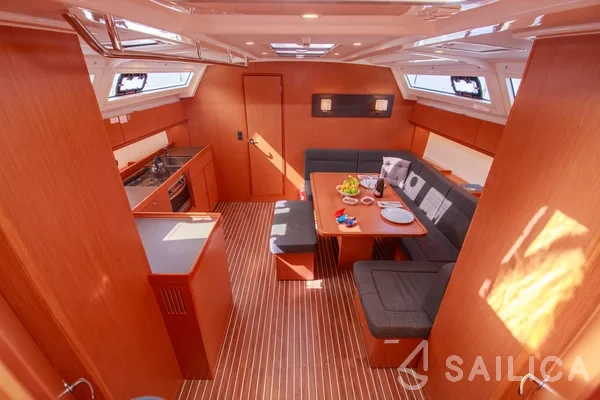 Bavaria 46 Cruiser - Yacht Charter Sailica