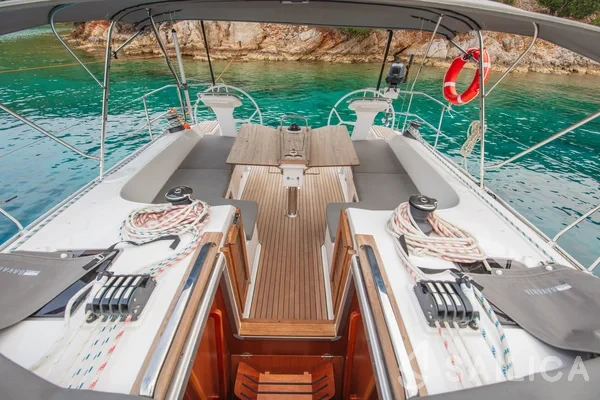 Bavaria 46 Cruiser - Yacht Charter Sailica