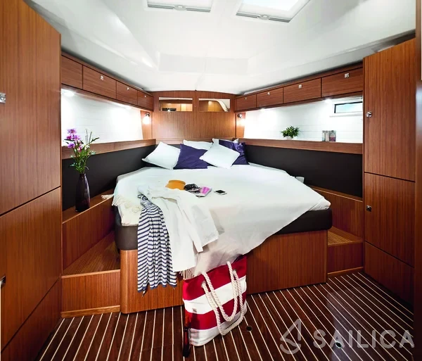 Bavaria 46 Cruiser - Yacht Charter Sailica