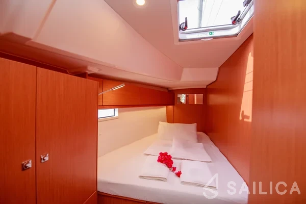 Bavaria 46 Cruiser - Yacht Charter Sailica