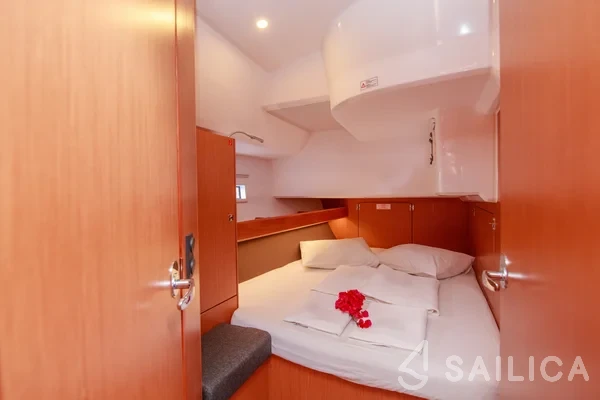 Bavaria 46 Cruiser - Yacht Charter Sailica