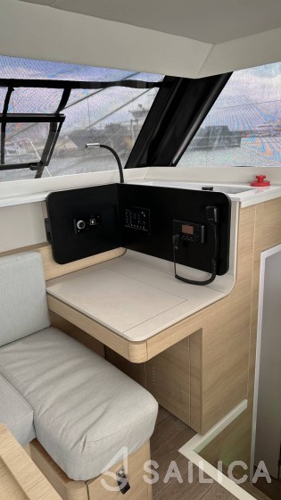 Aventura 37 - Yacht Charter Sailica
