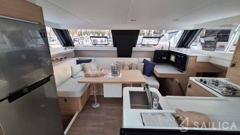 Aventura 37 - Yacht Charter Sailica