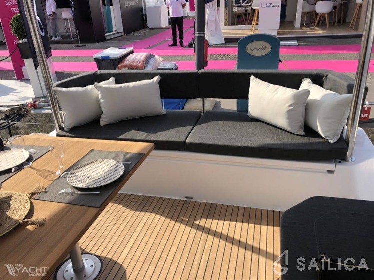 Aventura 37 - Yacht Charter Sailica
