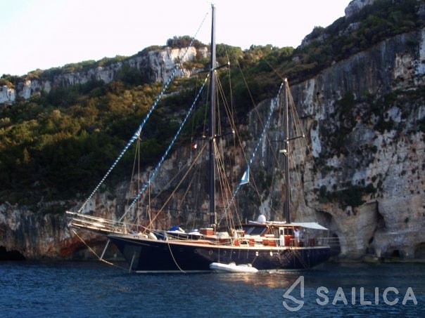 Gulet - Yacht Charter Sailica
