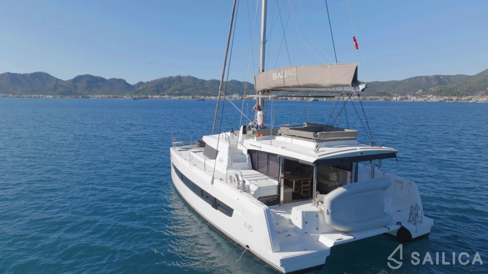 Bali 4.6 - Yacht Charter Sailica