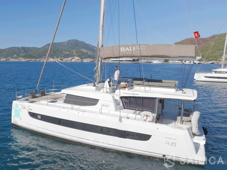 Bali 4.6 - Yacht Charter Sailica