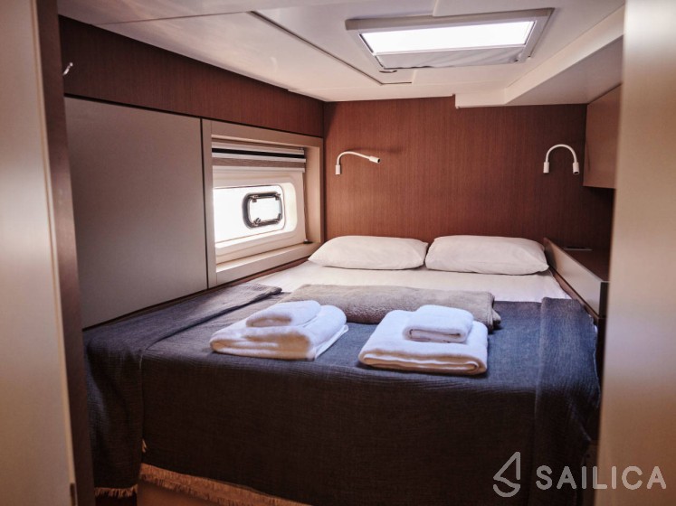 Bali 4.6 - Yacht Charter Sailica