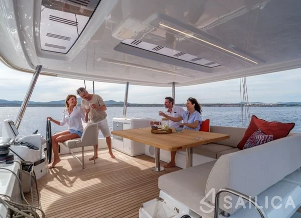 Lagoon 55 - Yacht Charter Sailica