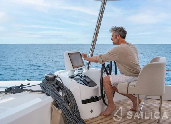 Lagoon 55 - Yacht Charter Sailica