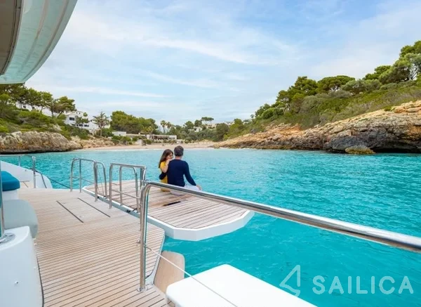 Lagoon 55 - Yacht Charter Sailica