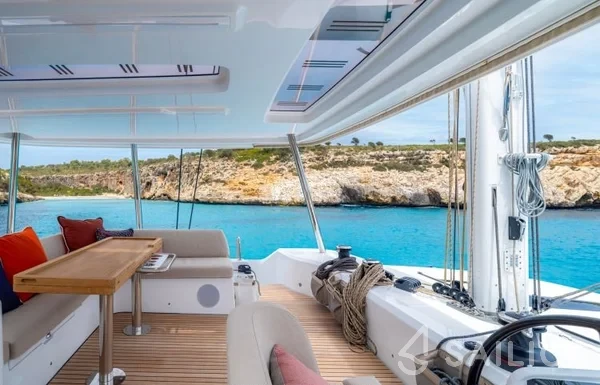 Lagoon 55 - Yacht Charter Sailica