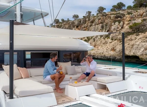 Lagoon 55 - Yacht Charter Sailica