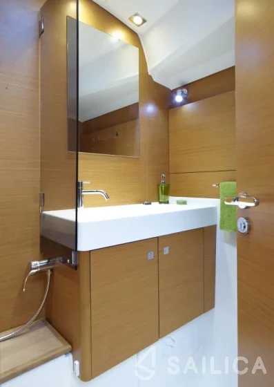 Sun Odyssey 509 - Yacht Charter Sailica