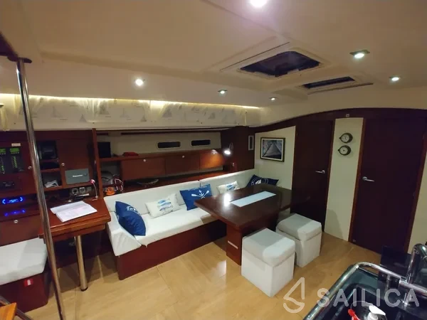 Hanse 540e - Yacht Charter Sailica