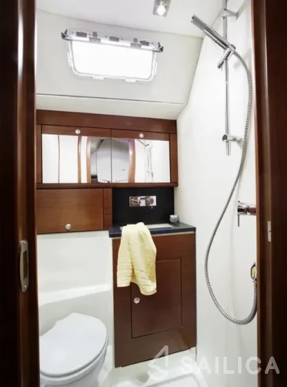 Hanse 540e - Yacht Charter Sailica