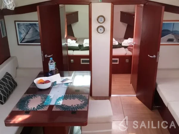 Hanse 540e - Yacht Charter Sailica