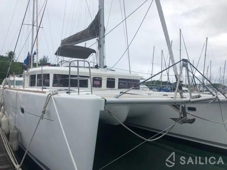 Lagoon 450 - Yacht Charter Sailica