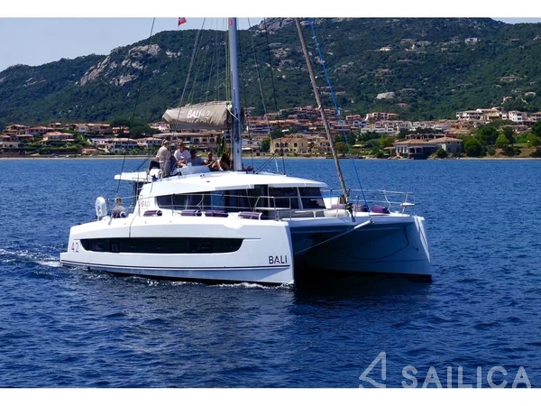 Bali 4.2 - Yacht Charter Sailica