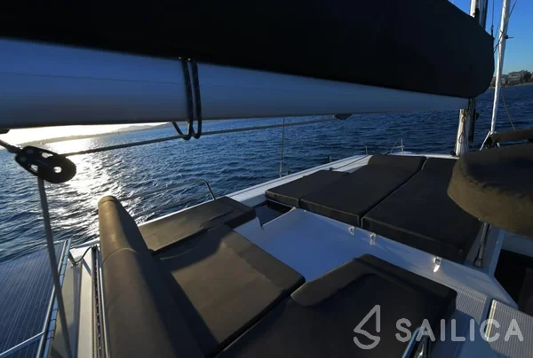 Saona 47 - Yacht Charter Sailica