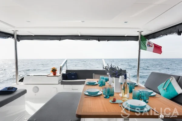 Aura 51 - Yacht Charter Sailica