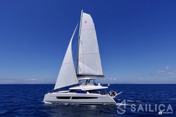 Samana 59 - Yacht Charter Sailica