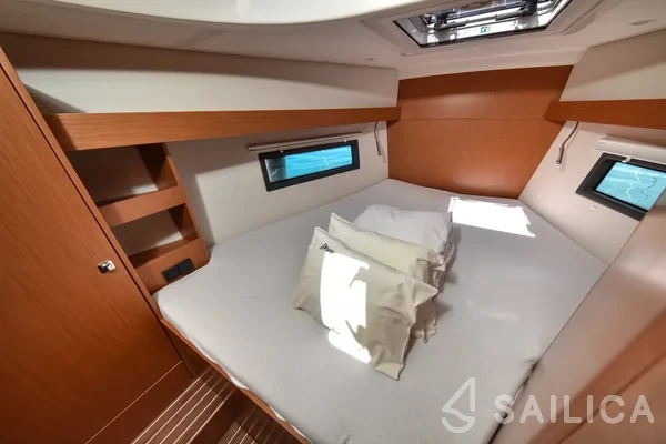 Bavaria C38 - Yacht Charter Sailica