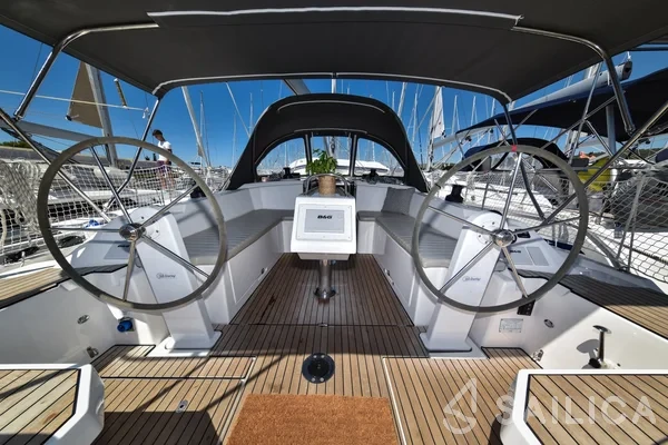 Bavaria C38 - Yacht Charter Sailica