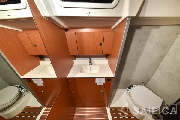 Bavaria C38 - Yacht Charter Sailica