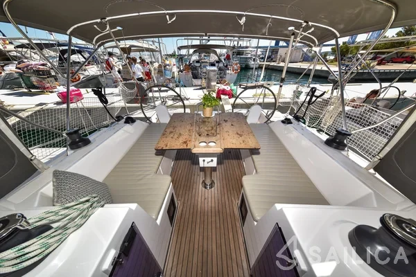 Bavaria C38 - Yacht Charter Sailica