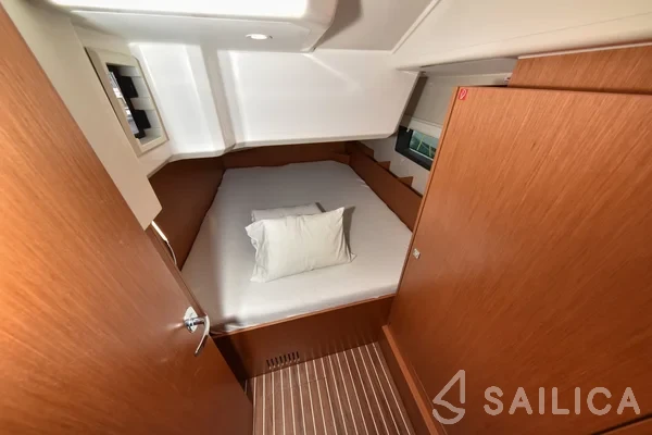Bavaria C38 - Yacht Charter Sailica