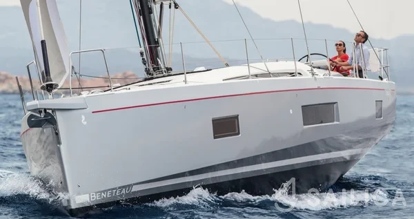 Oceanis 51.1 - Yacht Charter Sailica